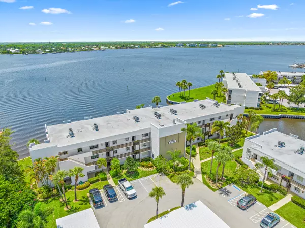 Stuart, FL 34994,1950 SW Palm City RD 1202