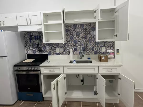 Fort Pierce, FL 34950,710 Orange AVE 5