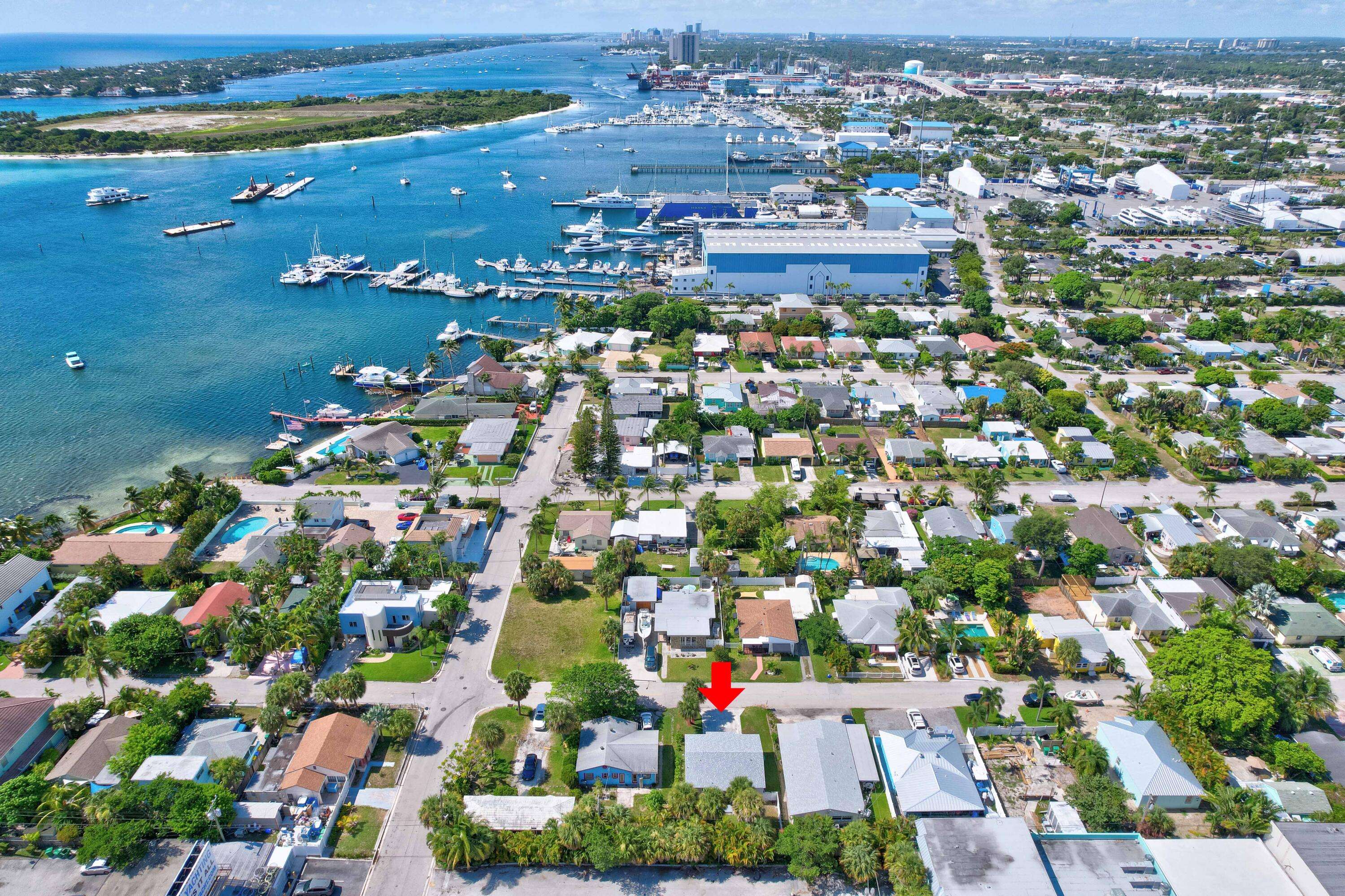 Riviera Beach, FL 33404,254 E 25th ST