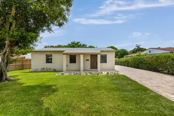West Palm Beach, FL 33405,3015 Robert RD
