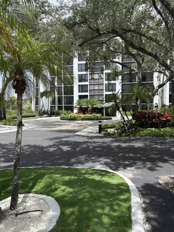 Boca Raton, FL 33434,7819 Lakeside BLVD 876