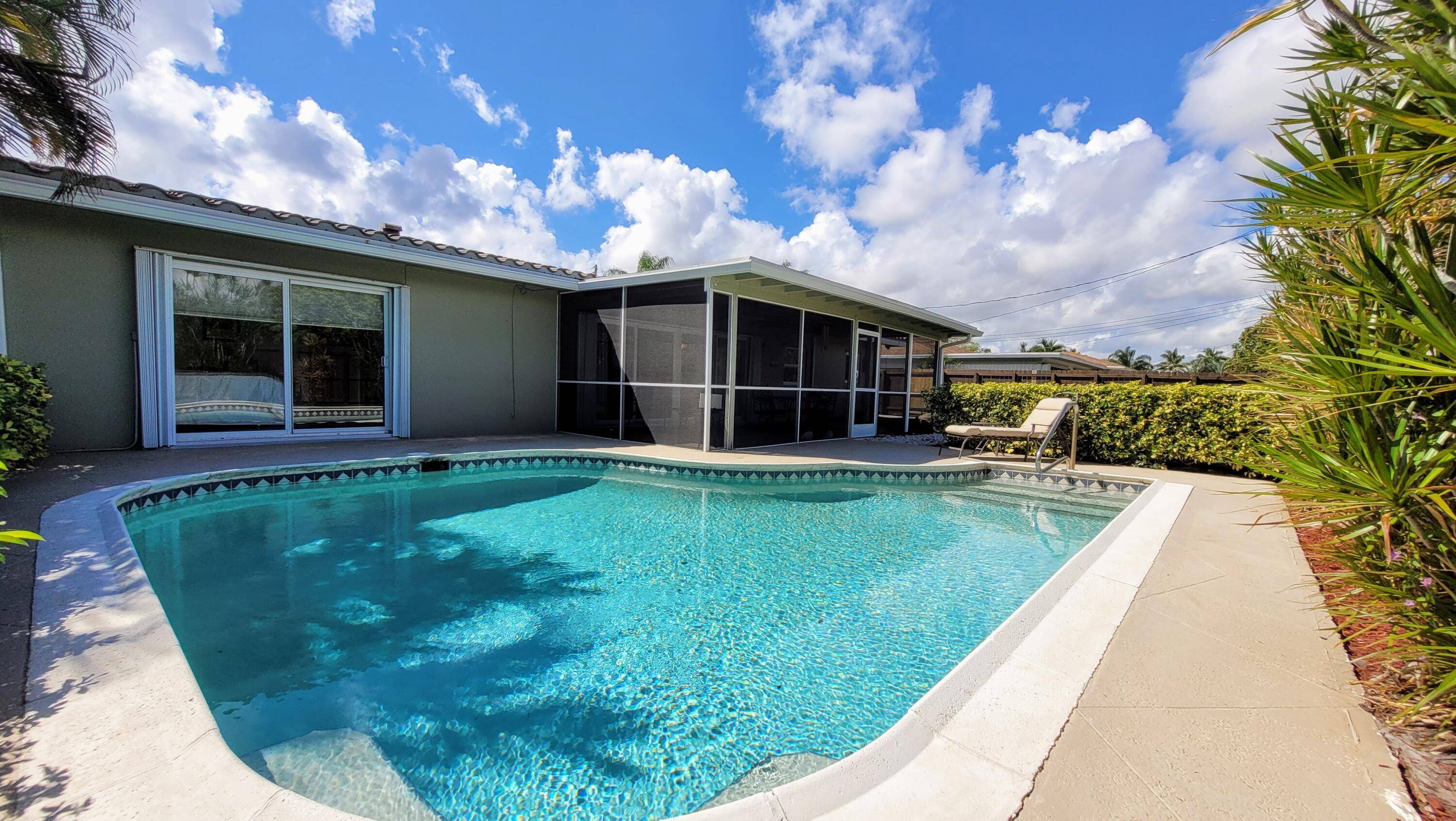 949 W Royal Palm RD, Boca Raton, FL 33486