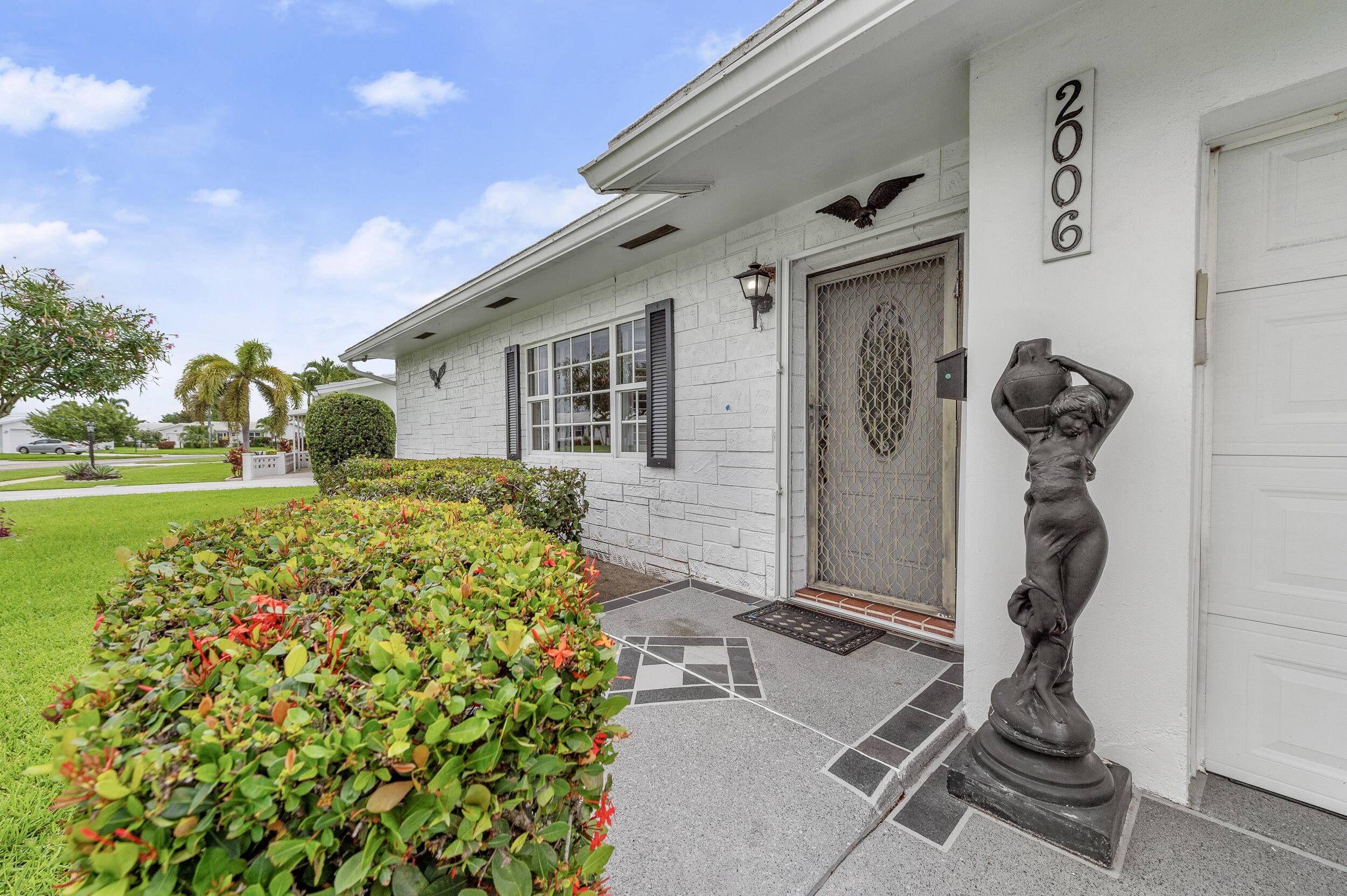 Boynton Beach, FL 33426,2006 SW Golf LN