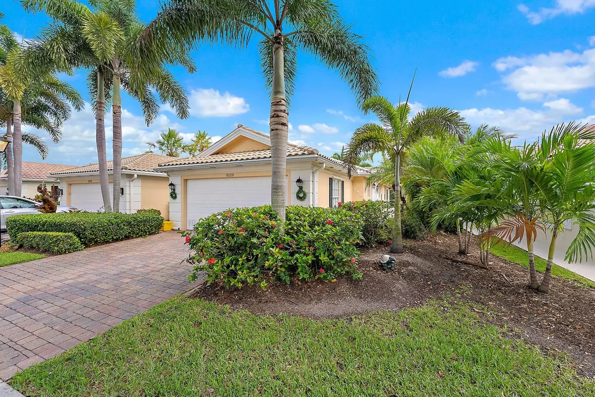 Wellington, FL 33414,8229 St Johns CT