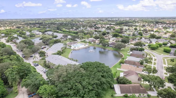 Delray Beach, FL 33446,13791 Oneida Drive D3