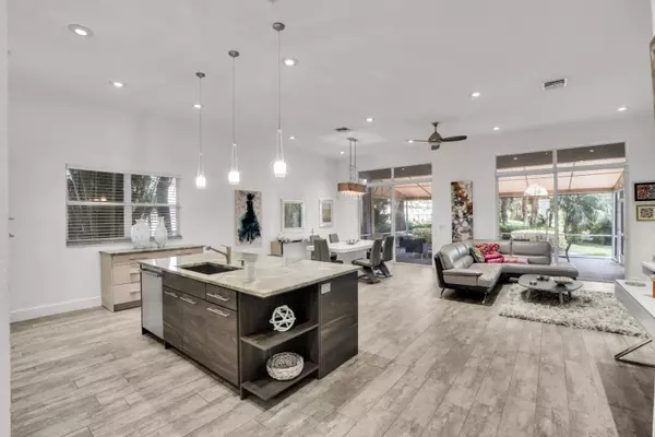 Delray Beach, FL 33484,16677 Los Gatos DR