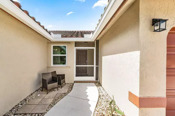 Boynton Beach, FL 33472,5155 Rosen BLVD