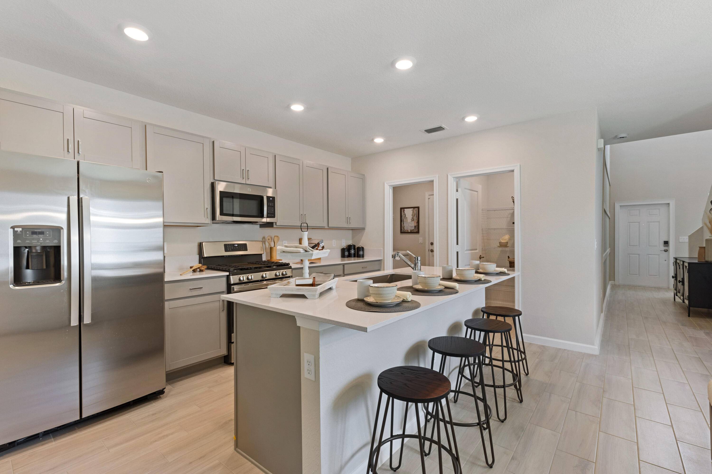 6221 NW Sweetwood DR, Port Saint Lucie, FL 34987