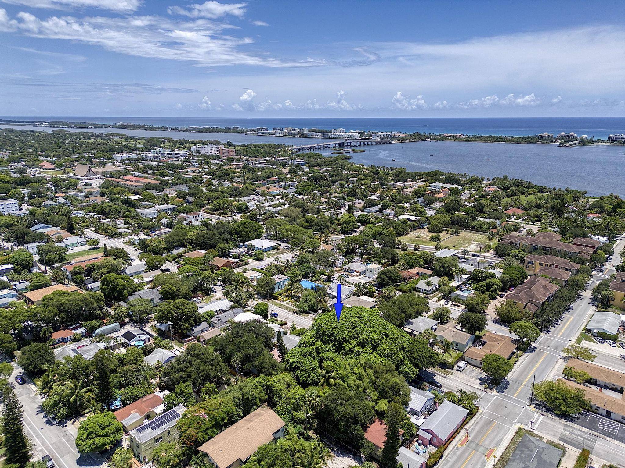 Lake Worth Beach, FL 33460,519 S M ST