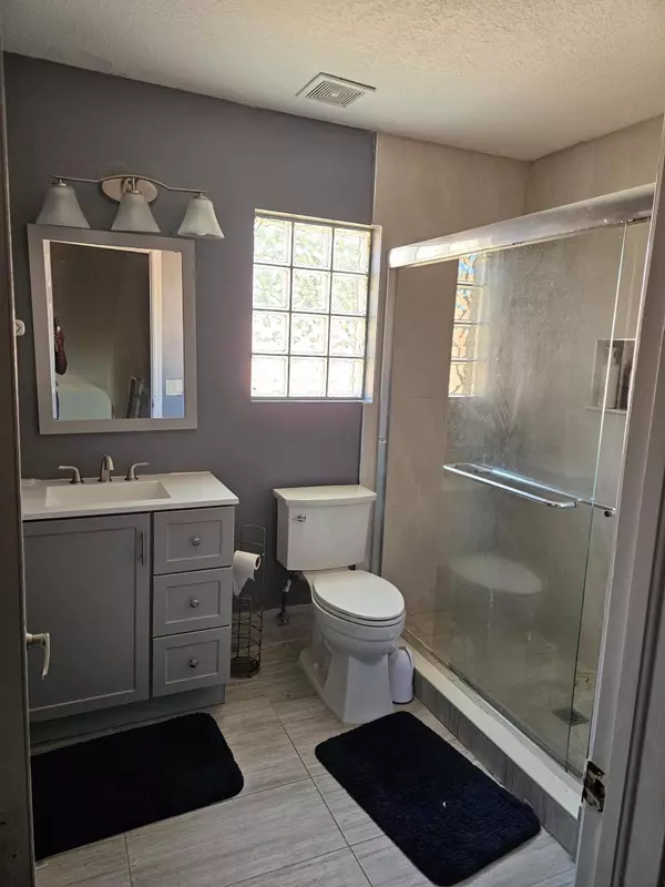 Riviera Beach, FL 33418,5208 Edenwood RD