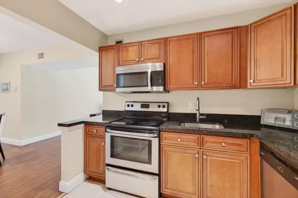 Boca Raton, FL 33431,480 NW 20th ST #301