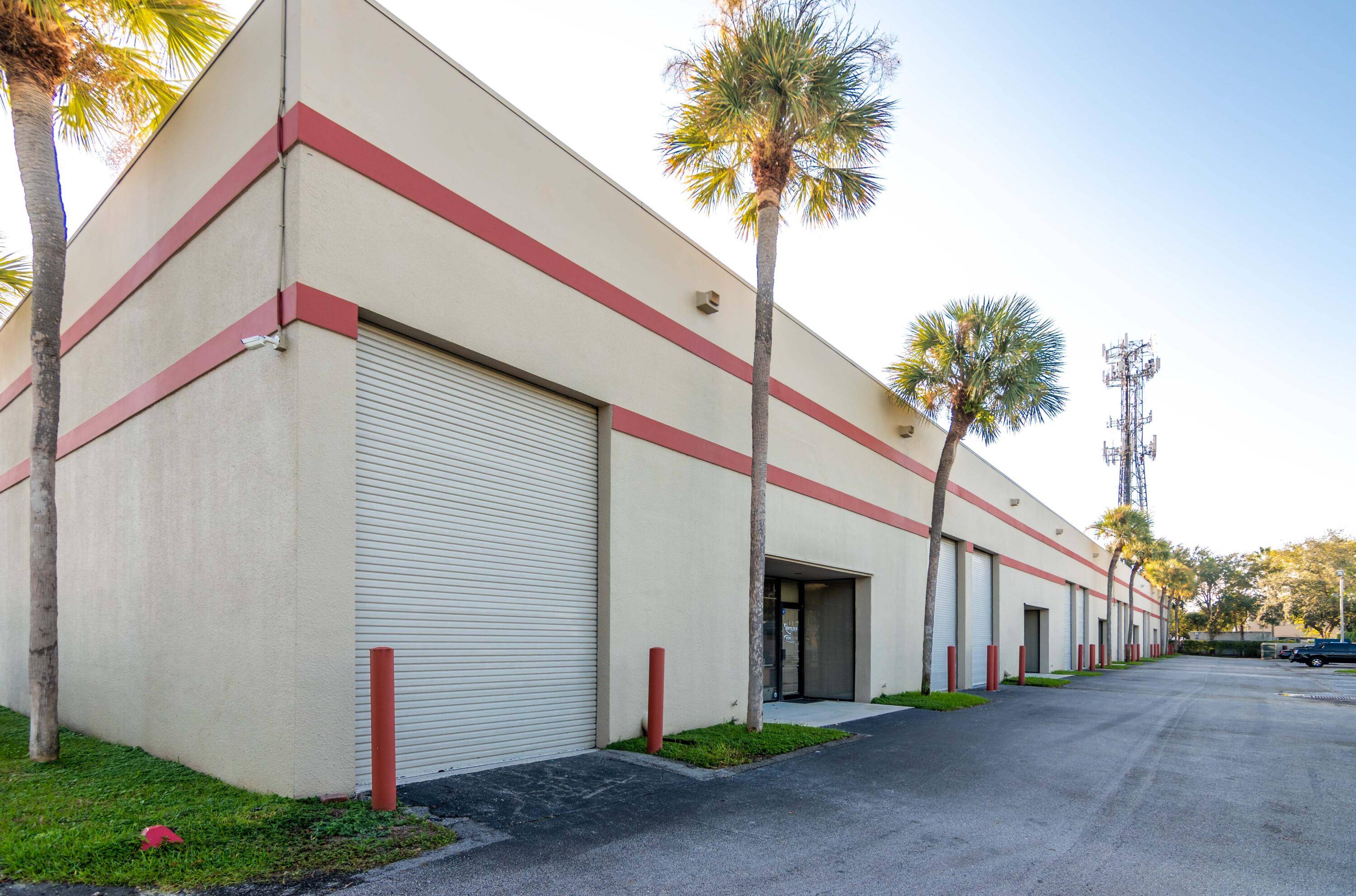 Boca Raton, FL 33487,1120 Holland DR 5