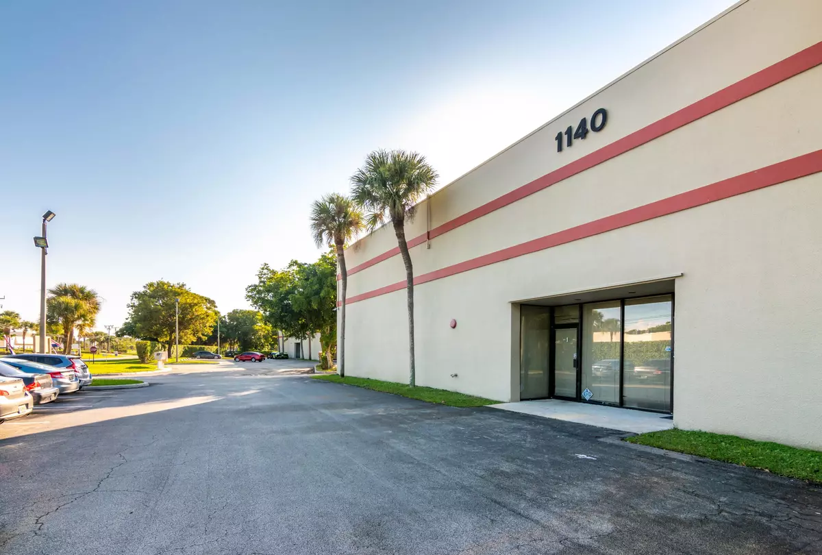 Boca Raton, FL 33487,1120 Holland DR 5