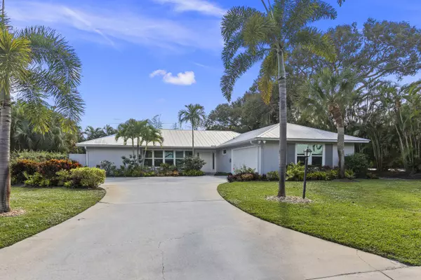 Sewalls Point, FL 34996,7 Riverview DR