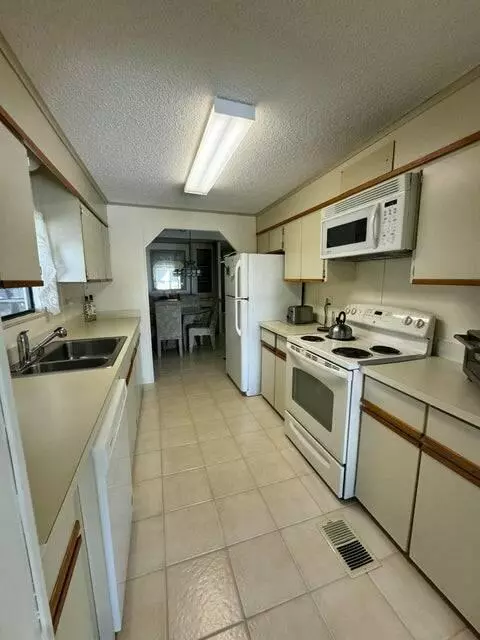 Fort Pierce, FL 34951,85 Grande Camino WAY