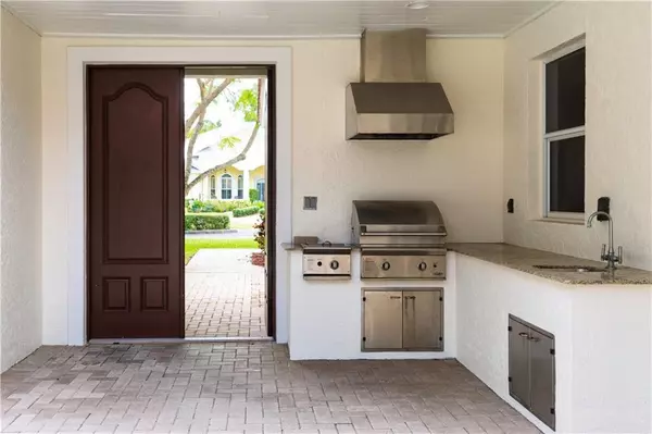 Vero Beach, FL 32966,5160 Rosewood LN