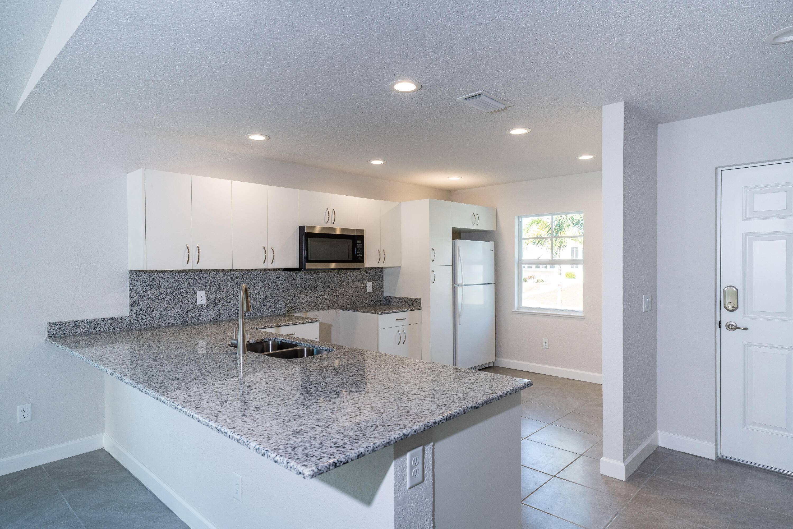 Fort Pierce, FL 34951,6724 Mar Pacifico
