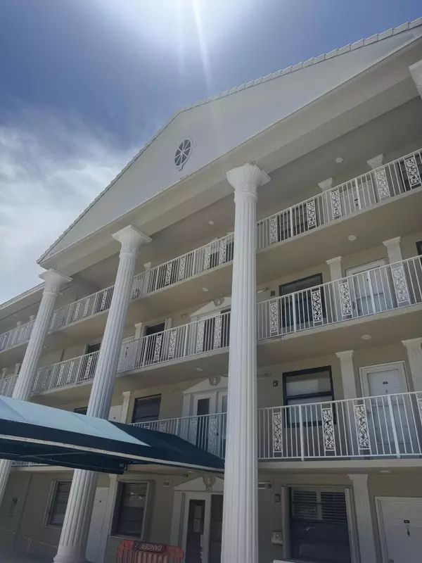3521 Village BLVD 104, West Palm Beach, FL 33409