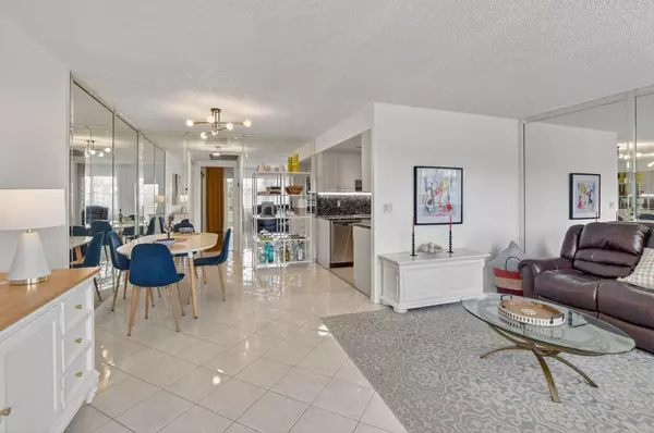 Deerfield Beach, FL 33442,3153 Cambridge G