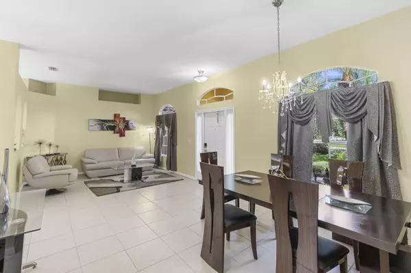 Port Saint Lucie, FL 34953,233 SW Tulip BLVD