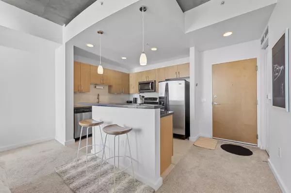 West Palm Beach, FL 33401,300 S Australian AVE 1021