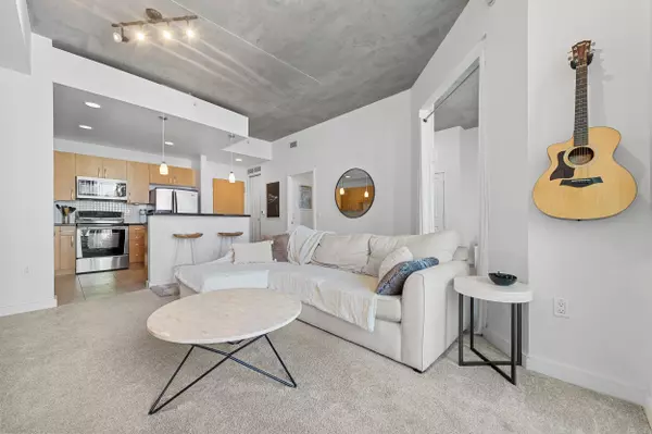 West Palm Beach, FL 33401,300 S Australian AVE 1021