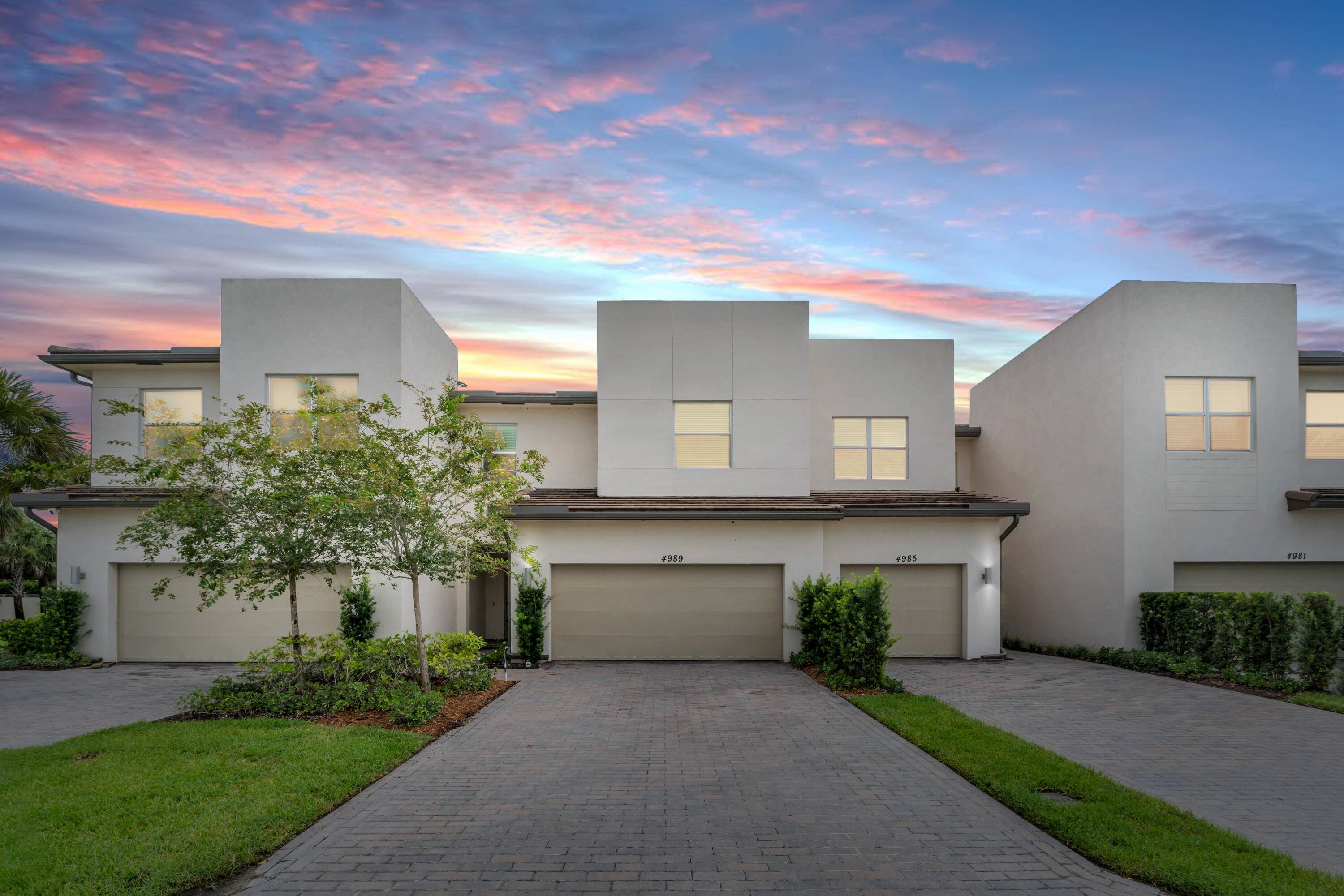 4989 Navali DR, Lake Worth, FL 33467