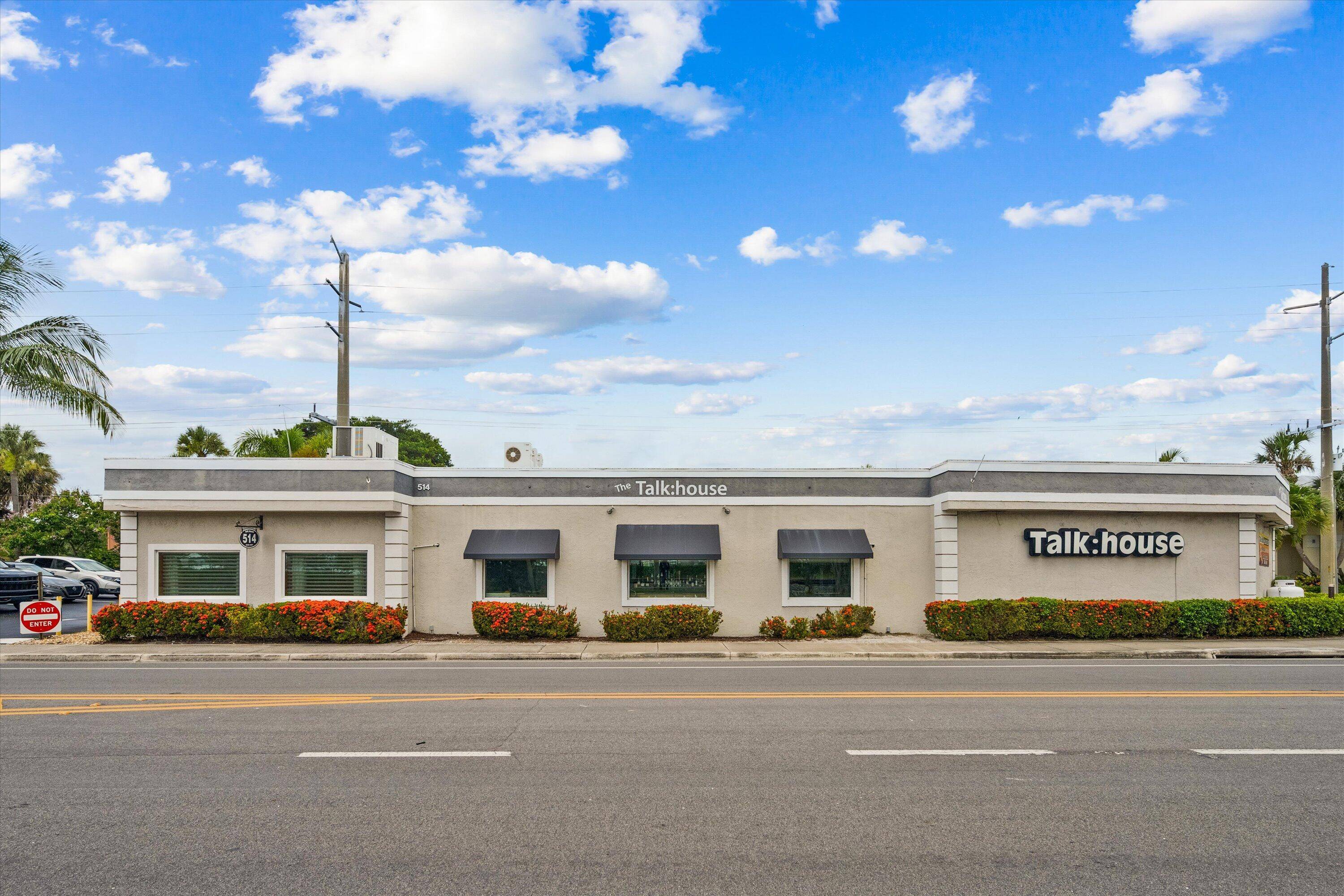 514 NW Dixie HWY, Stuart, FL 34994