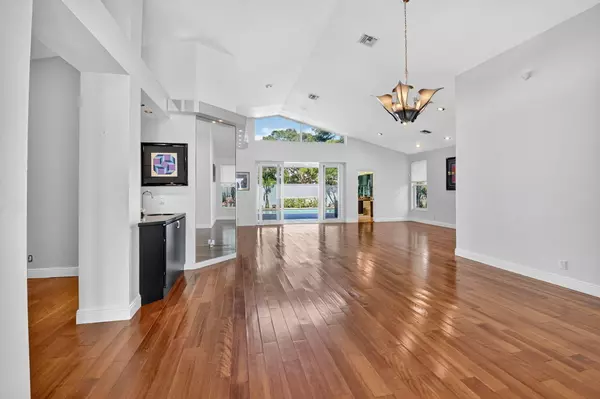 Boca Raton, FL 33496,2151 NW 60th CIR