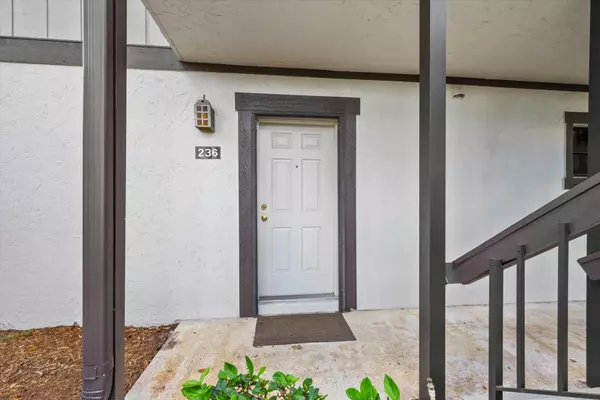 Wellington, FL 33414,13334 Polo Club RD 236