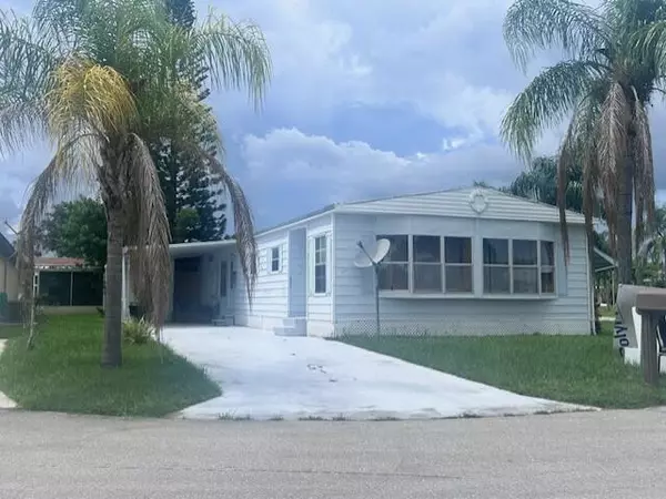 1 Violetta LN, Port Saint Lucie, FL 34952