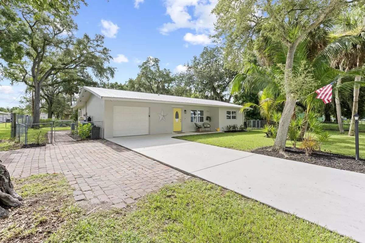 Fort Pierce, FL 34951,5302 Bowling Green DR