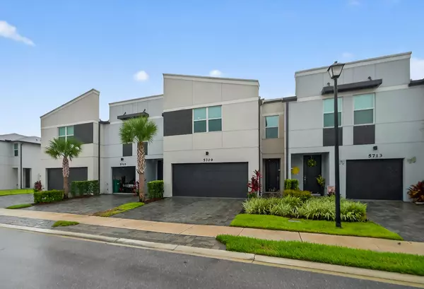 West Palm Beach, FL 33407,5709 Mentmore DR