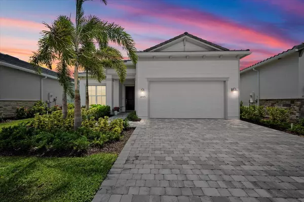 10571 Northbrook CIR, Palm Beach Gardens, FL 33412
