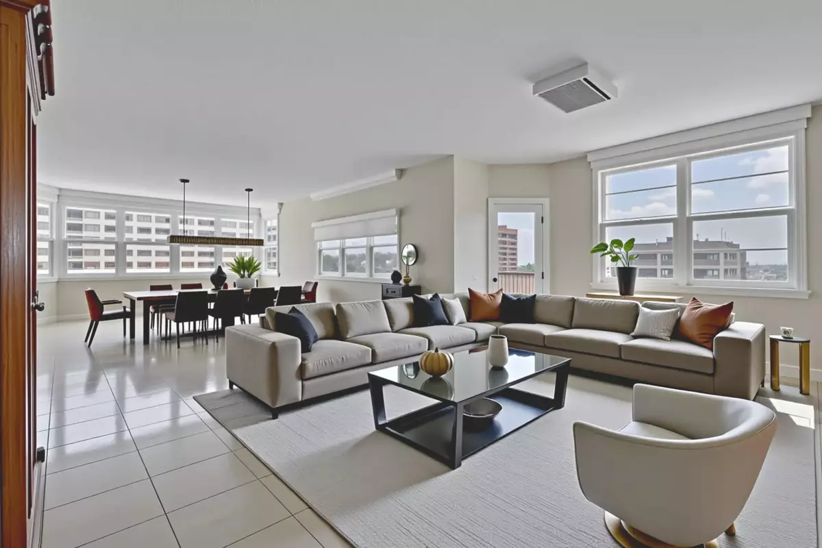 Hallandale Beach, FL 33009,1950 S Ocean DR 17e