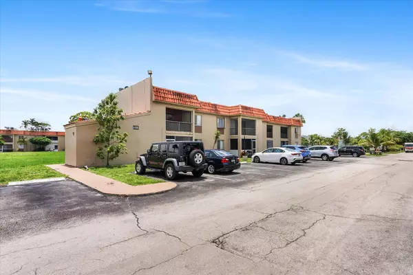 West Palm Beach, FL 33415,6100 Forest Hill BLVD 209