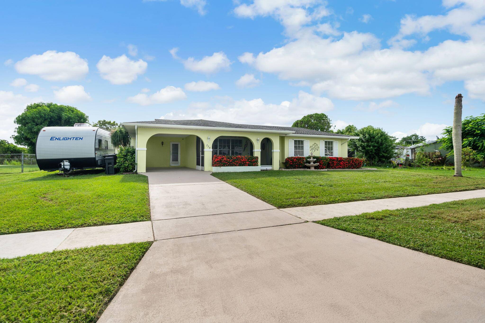 Port Saint Lucie, FL 34983,775 SW Goodrich ST