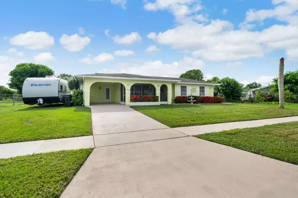 Port Saint Lucie, FL 34983,775 SW Goodrich ST