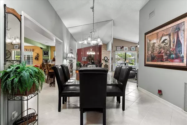 Jupiter, FL 33458,5757 Peachwood CT