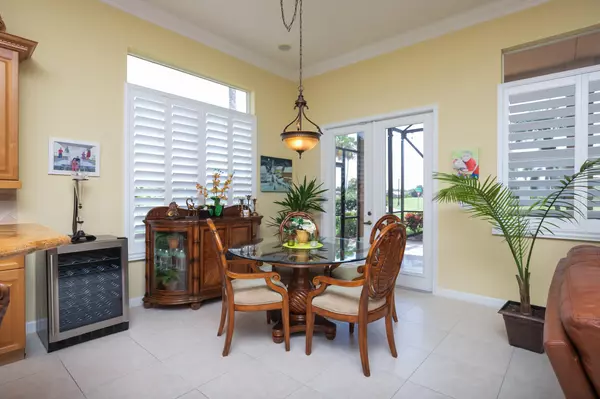 Port Saint Lucie, FL 34983,305 NW Sheffield CIR