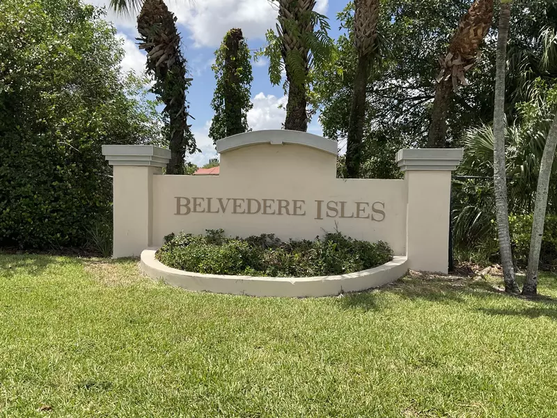 1133 Golden Lake BLVD 815, West Palm Beach, FL 33411