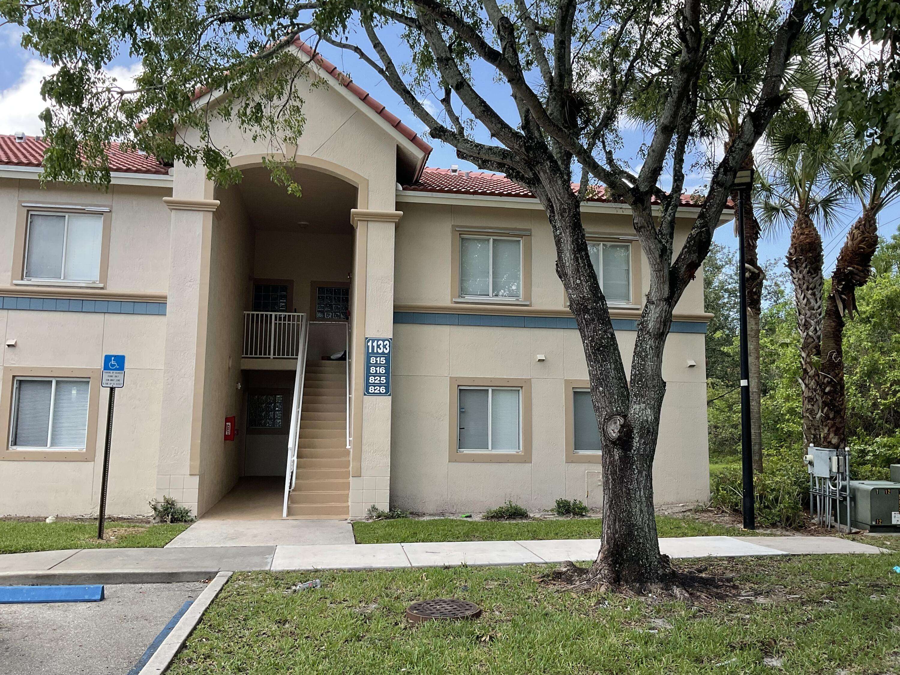 West Palm Beach, FL 33411,1133 Golden Lake BLVD 815