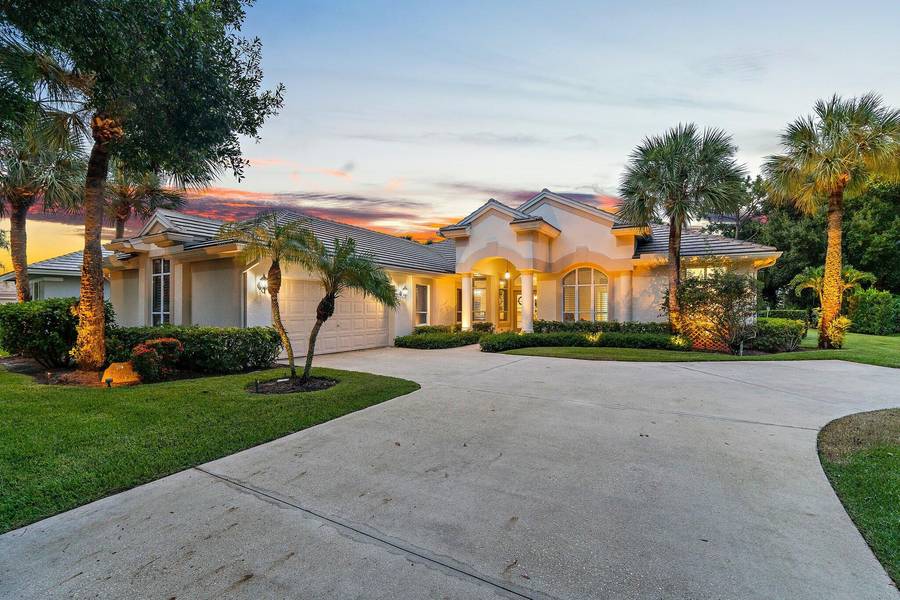 8208 Kiawah TRCE, Port Saint Lucie, FL 34986