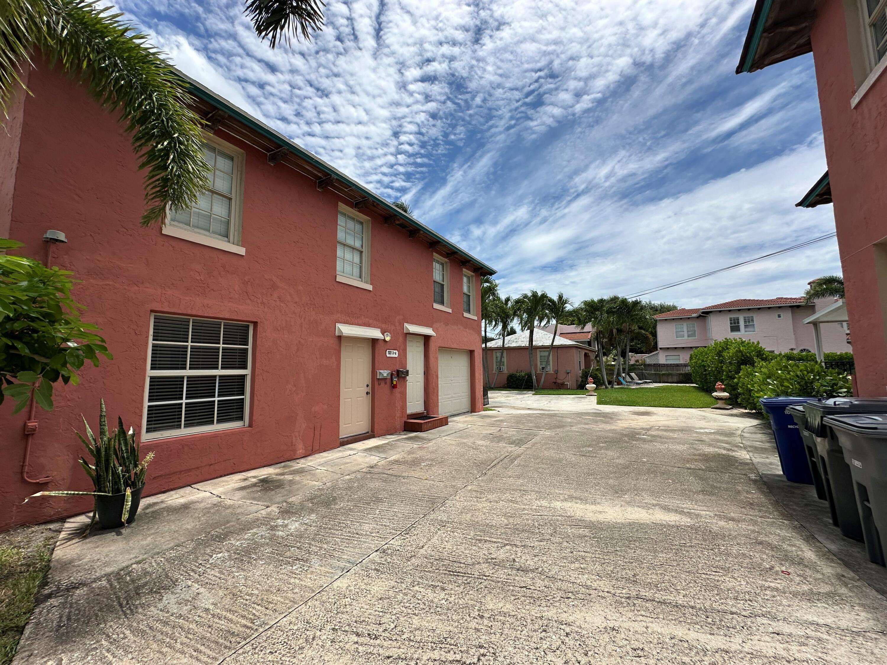 227a Foresteria DR A, Lake Park, FL 33403