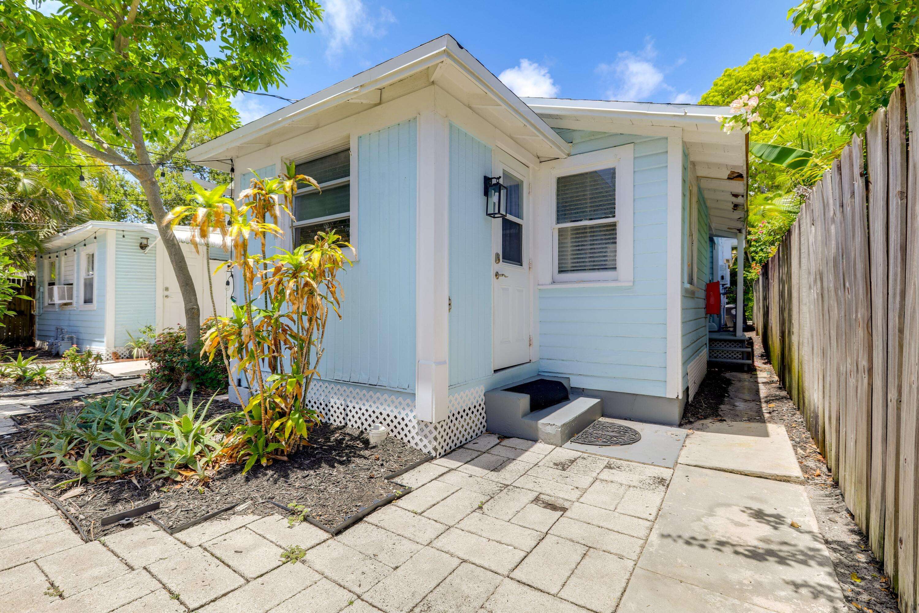 216 S M ST 4, Lake Worth Beach, FL 33460