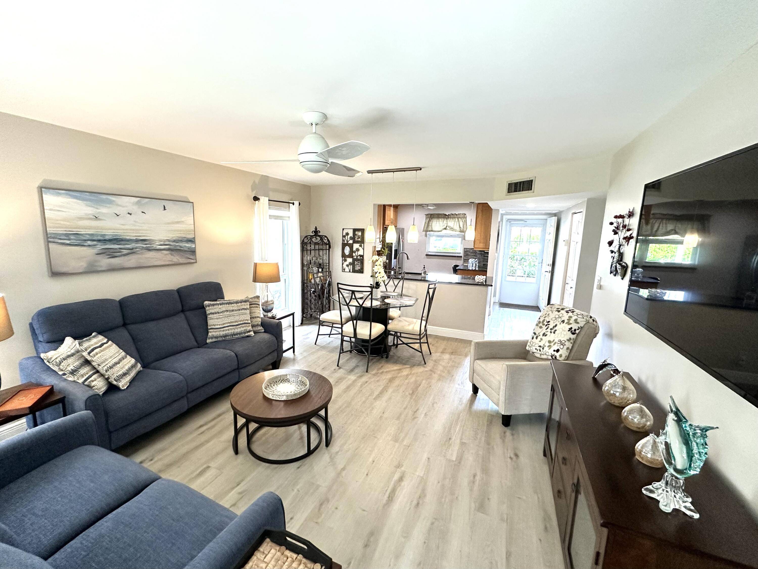 Boca Raton, FL 33431,250 NE 20th ST 1090