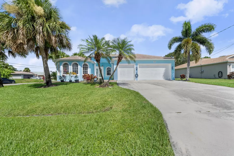 2396 SW Pamona ST, Port Saint Lucie, FL 34953