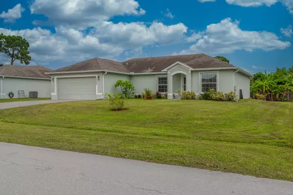 Port Saint Lucie, FL 34953,3049 SW Lucerne ST