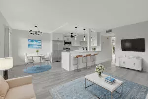 2053 Wolverton C, Boca Raton, FL 33434