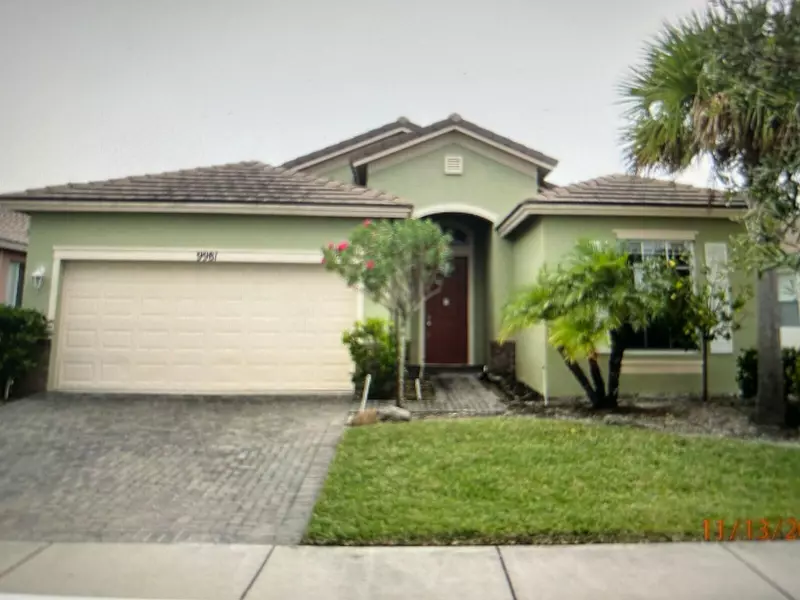 9981 SW Glenbrook DR, Port Saint Lucie, FL 34987